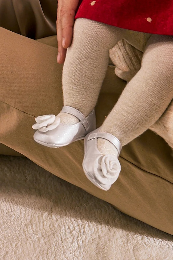Mayoral Newborn buty niemowlęce nieocieplane szary 9960.2J.Newborn.9BYA