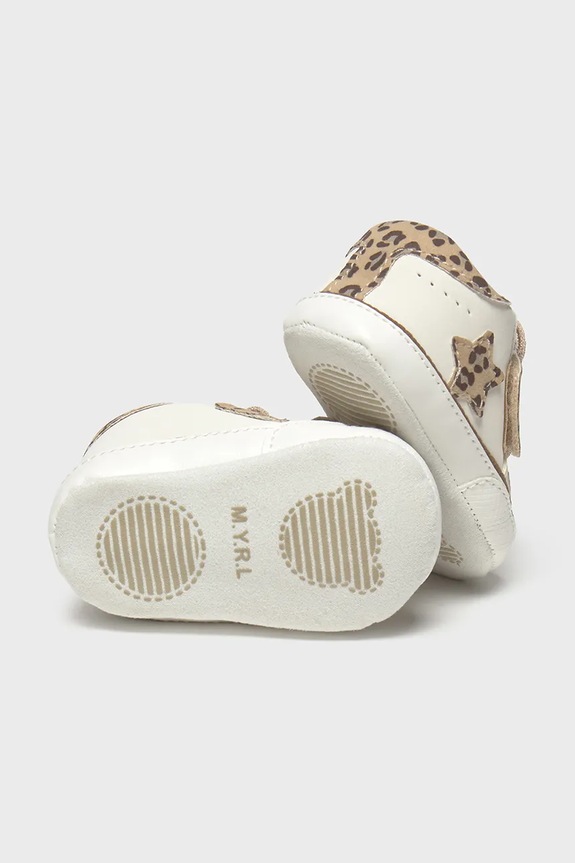 Mayoral Newborn buty niemowlęce beżowy 9966.2N.Newborn.9BYA