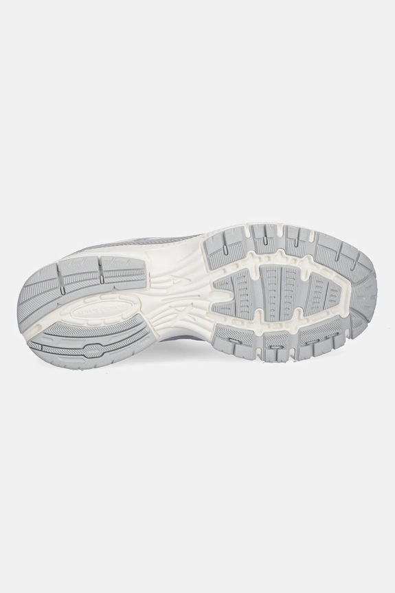 Armani Exchange sneakersy XM001690.AF17453.MZ127 srebrny