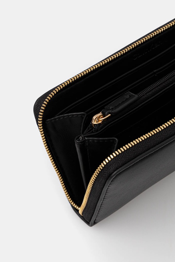 Akcesoria Calvin Klein portfel damski z imitacji skóry LV04F1077G czarny