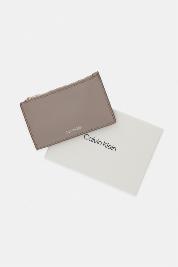 Calvin Klein dámske z imitácie kože béžová LV04F1090G