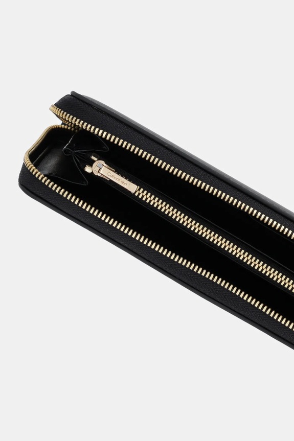 Δερμάτινο πορτοφόλι Calvin Klein μαύρο LV04F1093G