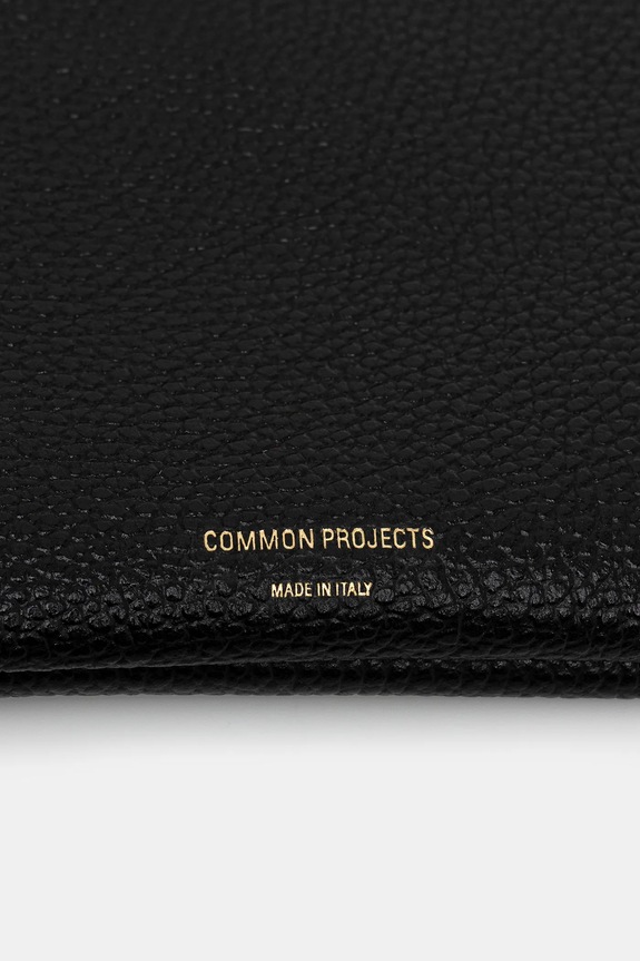 Dodatki Usnjena torbica za okoli pasu Common Projects Small Flat Pouch 9187.7001 črna