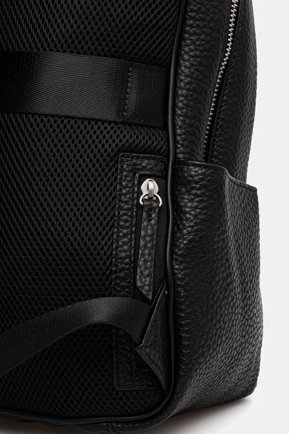 Ruksak Guess TORINO čierna HMTOLG.P5475
