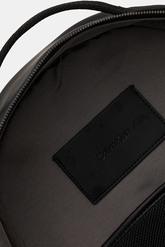 Batoh Calvin Klein LV04D3246G černá