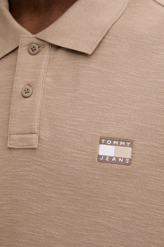Bavlnené polo tričko Tommy Jeans DM0DM22063 béžová