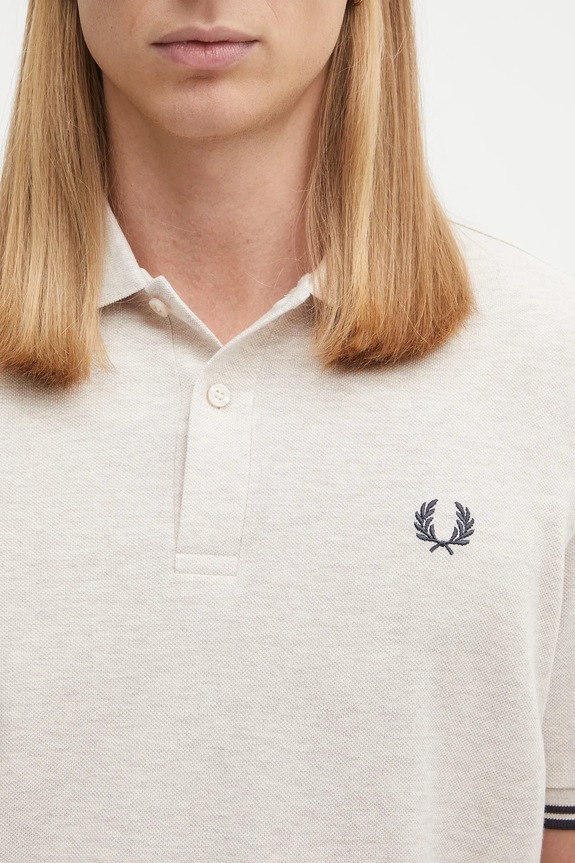 Βαμβακερό μπλουζάκι πόλο Fred Perry μπεζ M3600