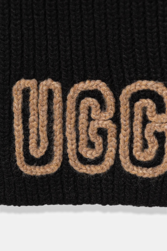 Akcesoria UGG szalik z domieszką wełny CHUNKY 102787 czarny