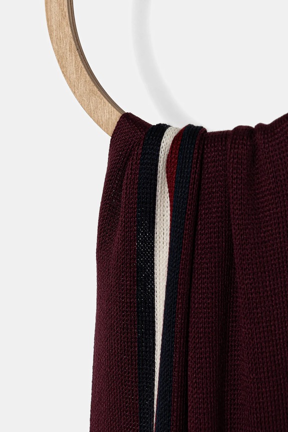Κασκόλ με προσθήκη μαλλιού Tommy Hilfiger AM0AM13595 μπορντό AW25