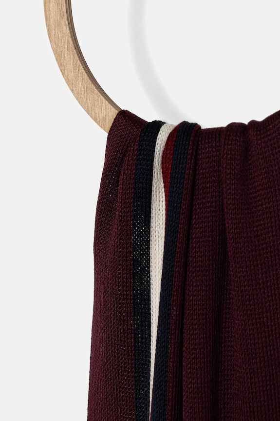 Κασκόλ με προσθήκη μαλλιού Tommy Hilfiger AM0AM13595 μπορντό AW25