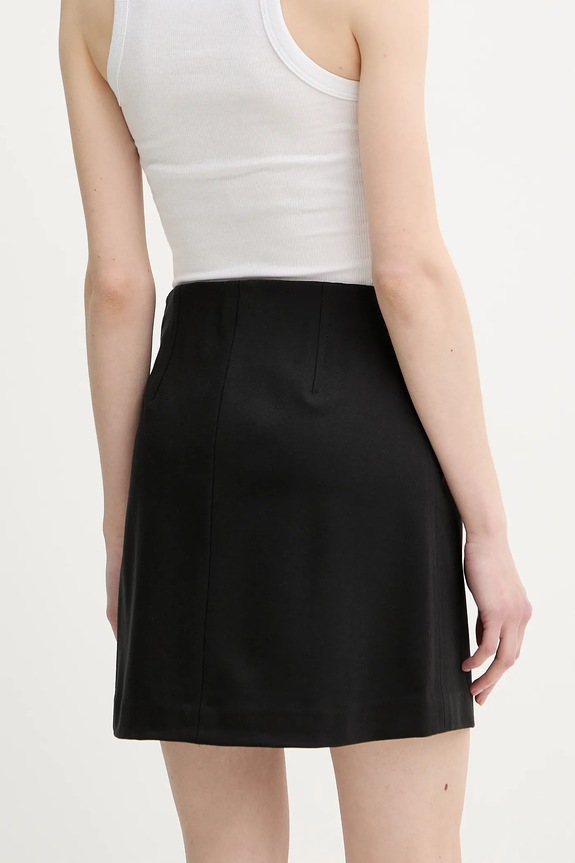 Ruházat Calvin Klein Jeans szoknya LV044C424G fekete