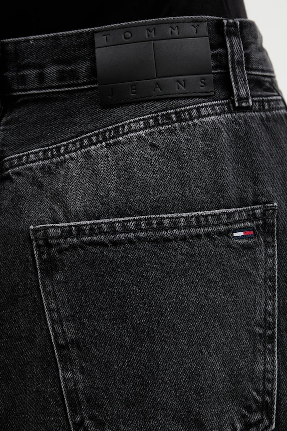 Tommy Jeans spódnica jeansowa czarny DW0DW21576