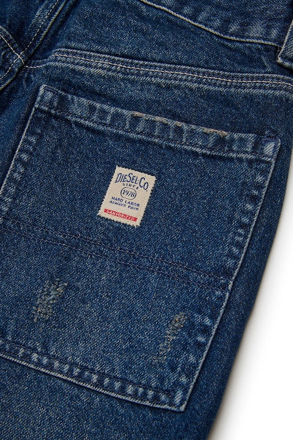 Dječje traperice Diesel D-BERR-J TROUSERS mornarsko plava J02330