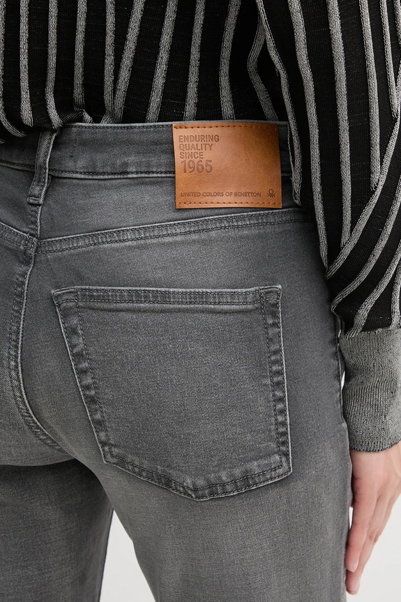 United Colors of Benetton jeansy bootcut szary 4IMHDE00G