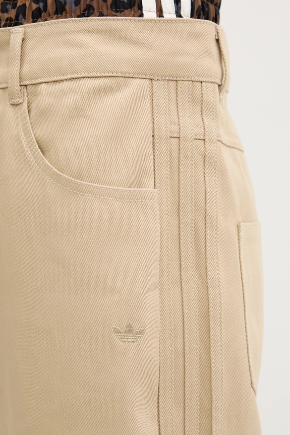 adidas Originals jeansy Firebird beżowy JX8760