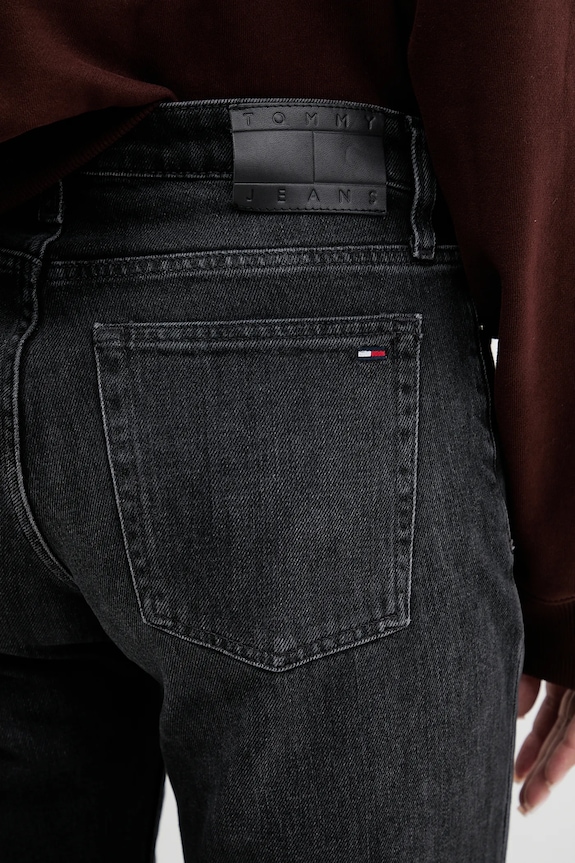 Traperice Tommy Jeans crna DW0DW22132