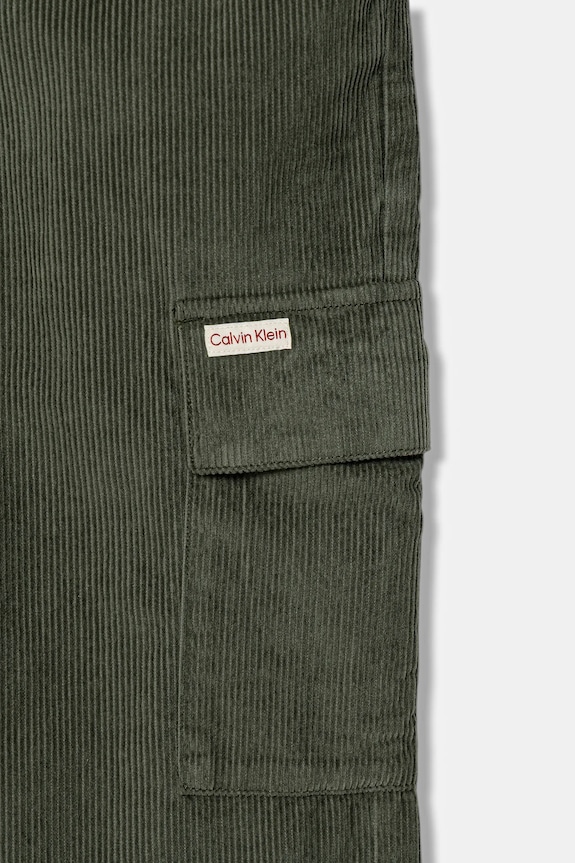 Chlapec Detské menčestrové nohavice Calvin Klein Jeans IB0IB02554.9BYA zelená