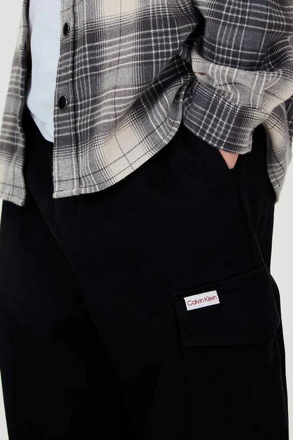 Nohavice Calvin Klein Jeans čierna IB0IB02555.9BYA