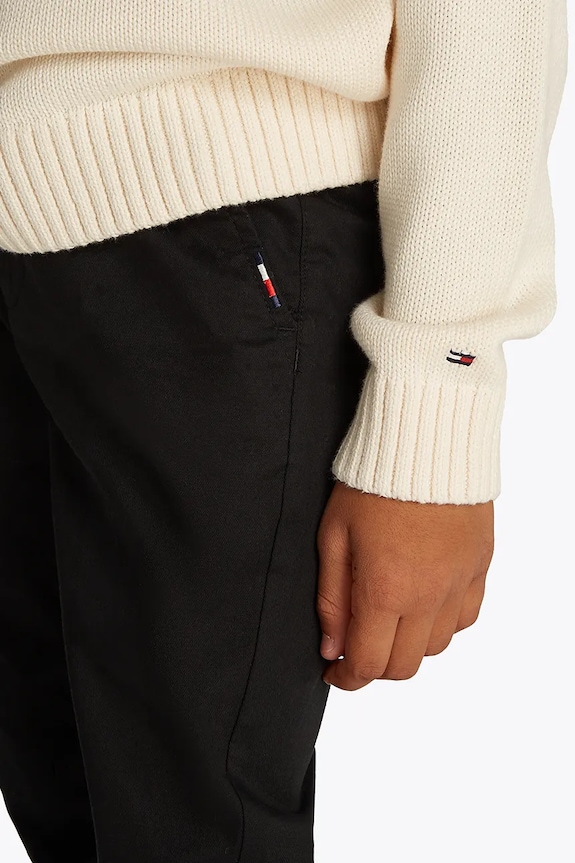 Detské bavlnené nohavice Tommy Hilfiger KB0KB09638.128.176.9BYA