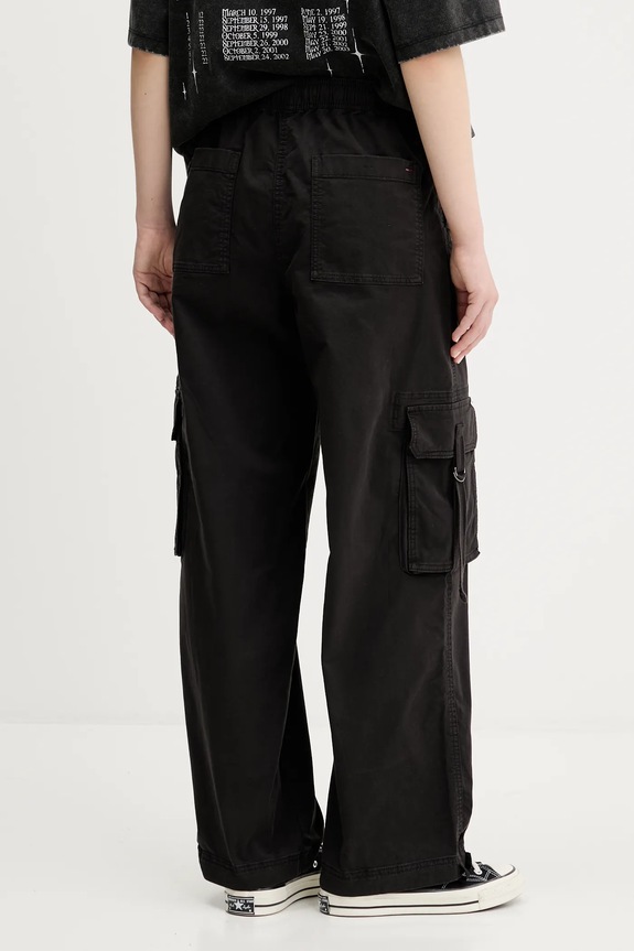 Oblečenie Nohavice Tommy Jeans DW0DW20995 čierna