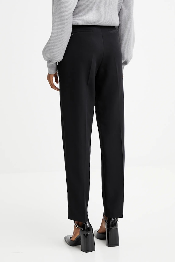 Abbigliamento Guess pantaloni ROBERTA W5YB01.WH9Y2 nero