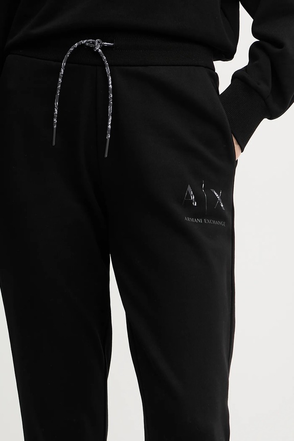 Armani Exchange spodnie dresowe bawełniane czarny XW000986.AF16114