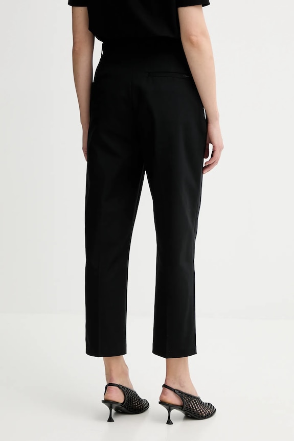 Oblečenie Calvin Klein nohavice chinos dámske bavlnené s elastanom LV044B916G čierna