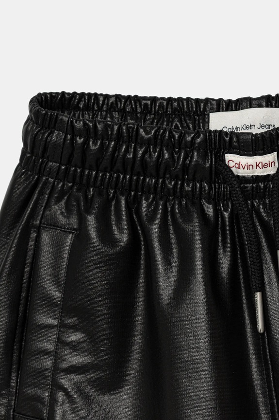 Calvin Klein Jeans pantaloni FAUX LEATHER negru IG0IG02983.9BYA