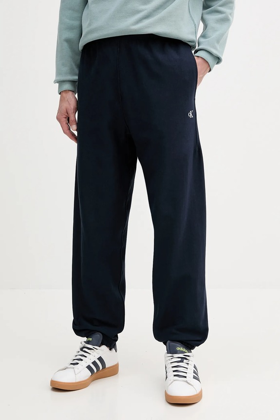 Παντελόνι φόρμας Calvin Klein Jeans πλεκτό ύφασμα σκούρο μπλε LV04RC279G