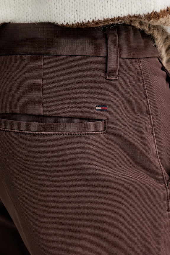 Nohavice Tommy Jeans hnedá DM0DM22001
