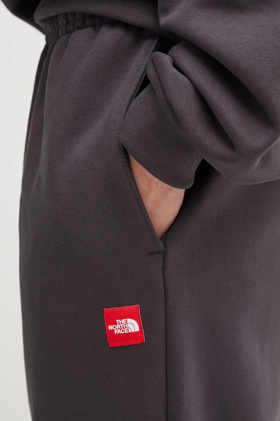 Παντελόνι φόρμας The North Face Redbox γκρί NF0A8EG30SA1