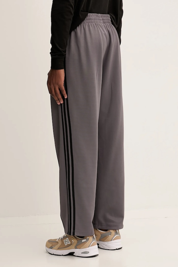 Îmbrăcăminte adidas Originals pantaloni de trening Baggy Tp JY1421 gri