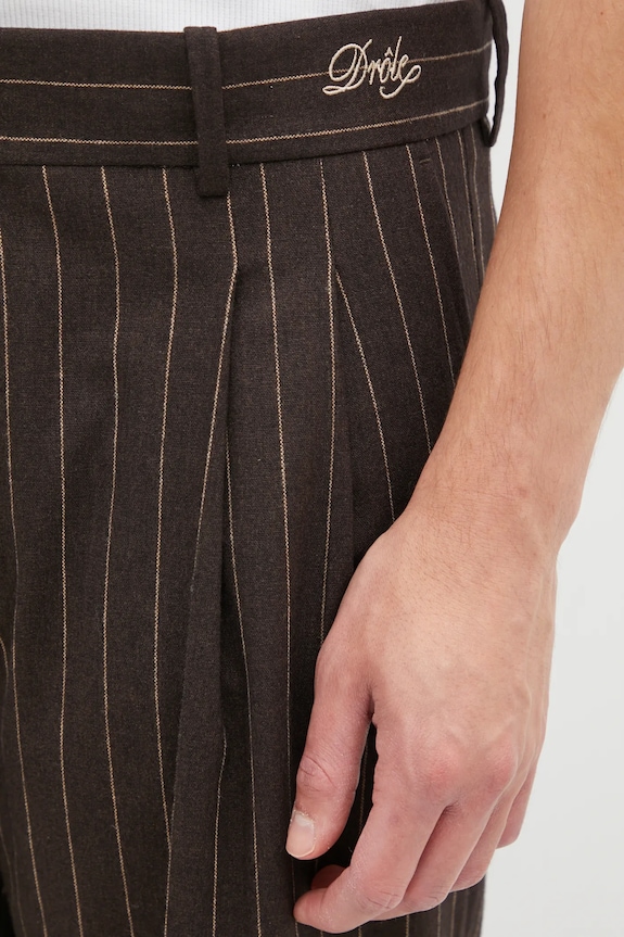 Hlače s dodatkom vune Drôle de Monsieur Le Pantalon Pinstripes smeđa I.BP165.WO040