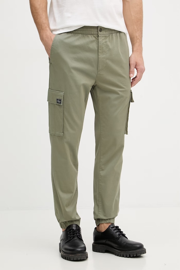 Calvin Klein Jeans nohavice cargo pánske bavlnené s elastanom zelená LV04RD608G