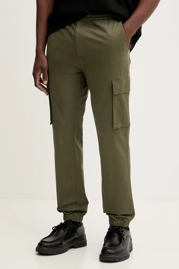 Calvin Klein Jeans pantaloni cargo da uomo in cotone con elastan tessuto verde LV04RD608G