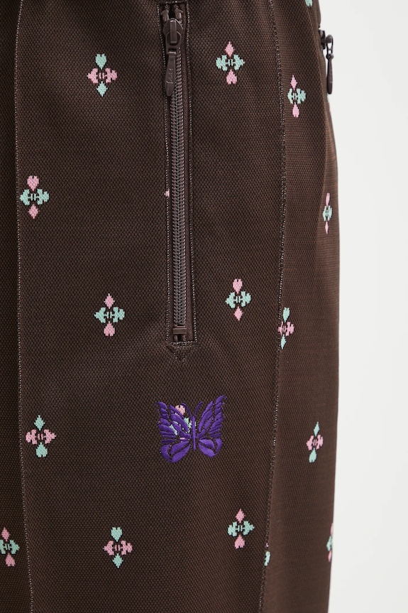 Needles spodnie Track Pant brązowy RW313