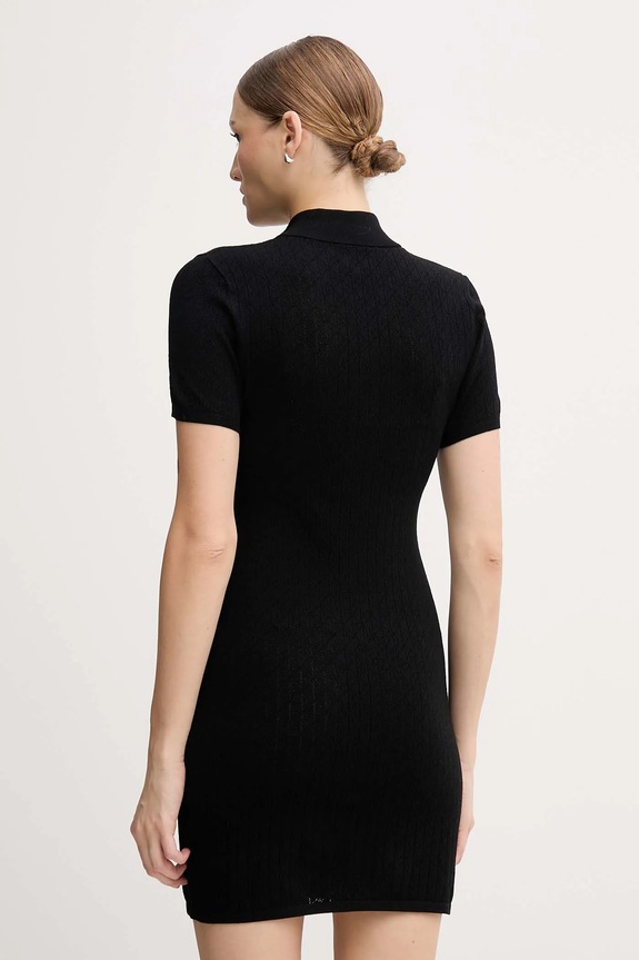 Oblečenie Šaty Calvin Klein Jeans LV044D309G čierna