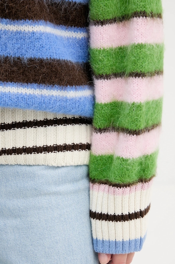 Stine Goya sweter z dodatkiem wełny SG.AW25.K021.2328 brązowy