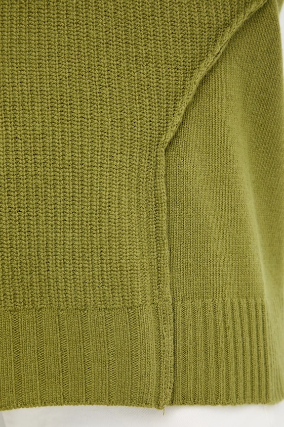 Vesta s prímesou vlny United Colors of Benetton 126WD4033 zelená