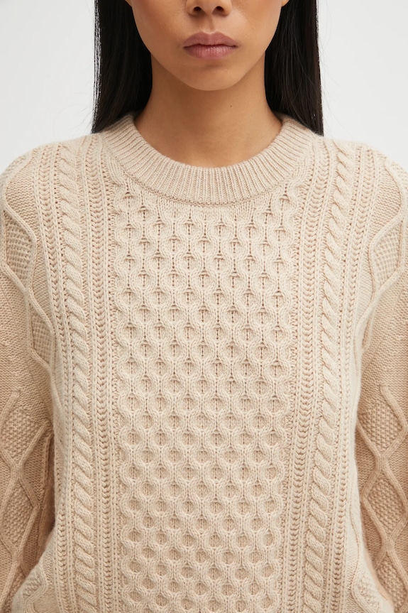 Πουλόβερ με προσθήκη μαλλιού Maison Kitsuné Alpaca Cable Knit μπεζ PW00804KT1153