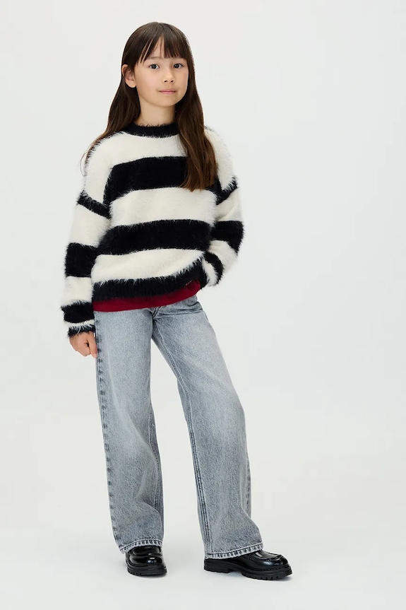 Παιδικό πουλόβερ Calvin Klein Jeans μαύρο IG0IG03025.9BYA