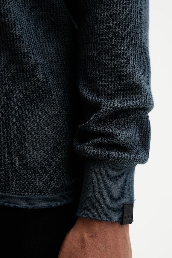 Sveter s prímesou vlny Rag & Bone RH3225F6MWL tmavomodrá