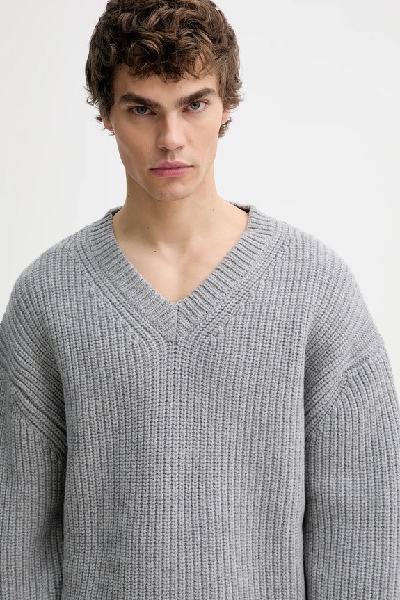 Nanushka sweter wełniany NU25PFSW05691 szary NU25PFSW05691