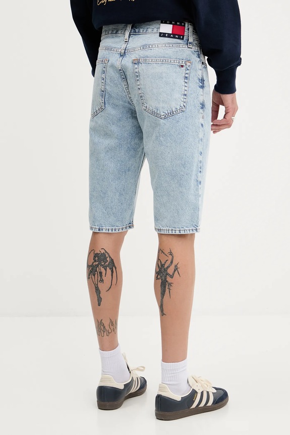 Oblečenie Rifľové krátke nohavice Tommy Jeans DM0DM22146 modrá