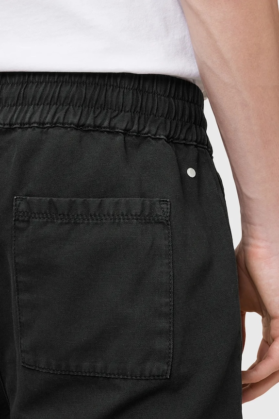 Šortky s prímesou ľanu AllSaints HANBURY čierna M022TA