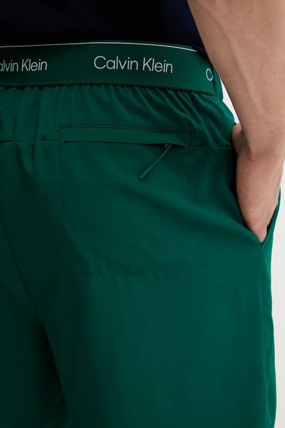 Kratke hlače za trening Calvin Klein Performance zelena LVGMF5S801