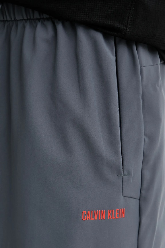 Tréningové šortky Calvin Klein Performance sivá LVGMF5S803