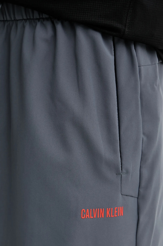 Tréningové šortky Calvin Klein Performance sivá LVGMF5S803