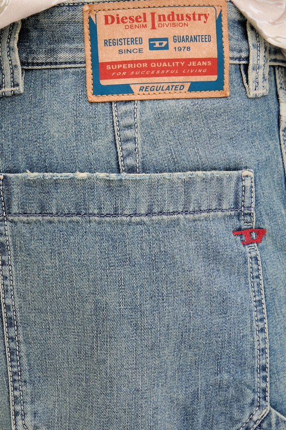 Diesel pantaloni scurti jeans D-LIVERY-W-SHORT albastru A19270.068SK