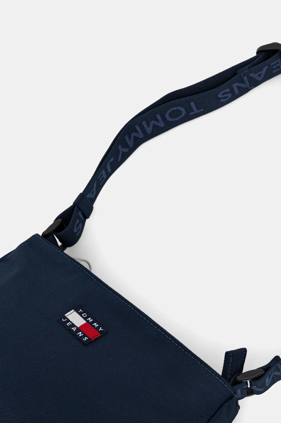 Τσάντα Tommy Jeans σκούρο μπλε AW0AW17544